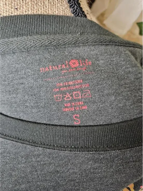 Natural Life Floral Graphic Sweatshirt Oversized Boho Cozy Green Small - Picture 4 of 4